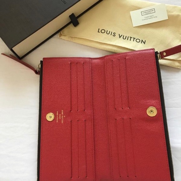 🚫SOLD🚫 Adele Louis Vuitton Wallet - Picture 3 of 8